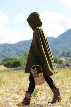 Green Hooded Wool Coat ,wool Cloak Cape, Wool Women Wool Winter Coat Long Jacket, Christmas Gift Coat, Black Wool Coat Cape Cloak - Etsy Hooded Wool Coat, Wool Winter Coat, Hooded Cape, Ladies Poncho, Hooded Poncho, Wool Cape, Wool Winter, Cape Coat, Green Wool