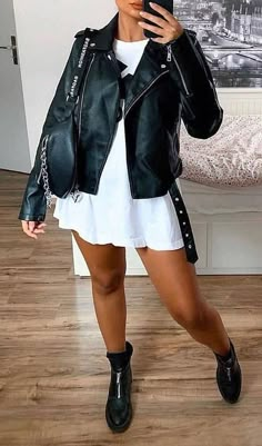 Mode Boho, Style Rock, Casual Chic Outfit, Summer Fashion Outfits, Teenage Fashion Outfits, Edgy Outfits, Casual Fall Outfits, Looks Style