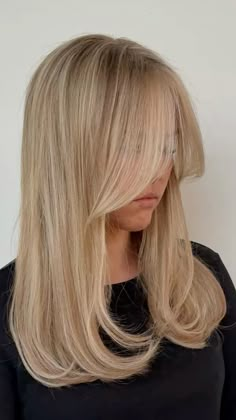 #beigeblonde #beige #beigeaesthetic #hair #haircolor #blondehaircolor #trending Different Blondes Shades, Neutral Toned Blonde Hair, Light Caramel Blonde Hair, Strawberry Blonde Lowlights Blonde Hair, Golden Blonde Hair Straight, Blended Honey Blonde, Coconut Blonde Hair, Light Sandy Blonde Hair, Different Kinds Of Blonde