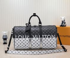 Bag Louis Vuitton, Branded Bags, Tote Backpack, Debit Card, New Bag, X 23, Fashion Store, Evening Bags