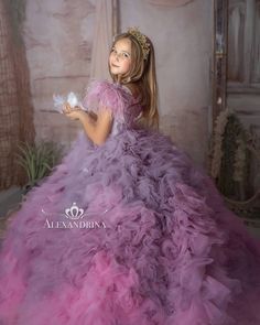 3 colors- grey, pink, capuccino Gorgeous flower girl dress, dress for the first communion, wedding and bridesmaids! Please take the measurements before ordering to ensure the correct size. Pink Tulle Dress With Feathers, Feather Trim Tulle Dresses For Pageants, Fitted Princess Dress With Feather Trim, Communion Wedding, Skateboard Girl, Luxury Flowers, Flower Girl Dress, First Communion, Lace Pattern