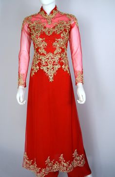 Red Ao Dai Red Crystal Wedding- Ao Dai Kết Đá Pha Lê Cô Dâu Ao Dai Red, Red Ao Dai, Crystal Wedding, Gold Flower, Red Crystals, Gold Flowers, Wedding Flowers, Dresses With Sleeves, Size 4