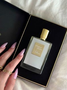 Kilian Love Dont Be Shy Aesthetic, Love By Kilian Dont Be Shy, Love Dont Be Shy Kilian, Love Don’t Be Shy By Kilian, By Kilian Angels Share, Goddess Perfume, Summer Essentials, I Am Awesome, Fragrance