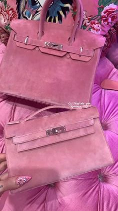 Pink Birkin, Pink Luxury, Inside My Bag, Luxury Bags Collection, Girly Bags, Luxury Purses, Fancy Bags, Pretty Bags, Purses Designer