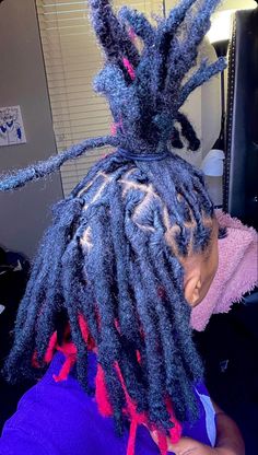 Female Dreadlocks Styles, Dreads Short Hair, Pretty Locs, Dreadlock Hair, Best Hair Dye, Braided Hairstyles For Black Women Cornrows, Loc Hairstyles, Dreads Girl, Beautiful Dreadlocks