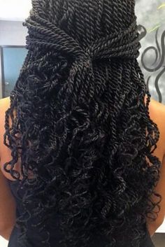 Queen Hairstyles, Cute Ponytail Styles, Hair Braiding Salon, Small Twist, Senegalese Twist Hairstyles, Medium Short Haircuts, Poetic Justice Braids, Marley Twists, Braids Hairstyles Pictures