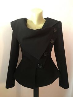 This is a very stylish and fitted elegant black cashmere  jacket . Leght  62cm. Fully lined. A jacket especially made to turn heads and give you that wow factor :)SIZE CHARTSIZE S - US 6, UK 8, EU 36bust: bust around 34.5”/90cmWaist: waist around 27.5”/70cmHips: hips around 34.5”/90cmSIZE M - US 8, UK 10, EU 38bust: bust around 37.5”/95cmWaist: waist around 29.5”/75cmHips: hips around 37.5”/95cmSIZE L - US 10, UK 12, EU 40bust: bust around 39.5"/100cmWaist: waist around 31.5”/80cmHips: hips arou Flared Jacket, Punk Jacket, Asymmetrical Coat, Tight Dress Outfit, Cashmere Jacket, Beautiful Dress Designs, Fashionista Clothes, Jacket Long, Sleeve Jacket