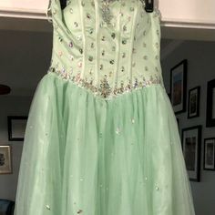 Stunning Green Tulle Dress With Beautiful Gems And A Corset Back New Size 6 Retails $400 #12 Green Tulle Dress, Green Tulle, Corset Back, Tulle Dress, Prom Dresses, Prom, Gems, Diamonds, Size 6