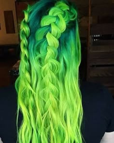 Hair Color Ideas Green, Green Hairstyles, Exotic Hair Color, Hair Color Underneath, Cute Hair Colors, Hair Color Options