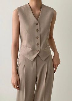 Waist Coat Women Outfits, Clothing Photoshoot, Womens Suit Vest, Fitted Waistcoat, Smart Casual Women, Waistcoat Woman, Cord Set, Waist Coat, The Frankie Shop