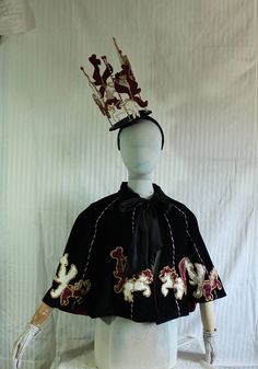 Merry Go Round Vintage Velvet silk lace and braid Carousel Carousel Costume, Circus Outfits, Purple Braids, Costume Capes, Vintage Clown, Sewing Doll Clothes, Carousel Horse, Clown Costume, Hat Ideas