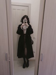 Academia Goth Outfit, Enigma Aesthetic Outfit, Gothic Fashion Winter, Vampire Academia Outfits, Dark Goth Academia, Dark Academia Goth Outfit, Ghost Aesthetic Outfit, Goth Outfits Girl, Vampire Girl Outfit