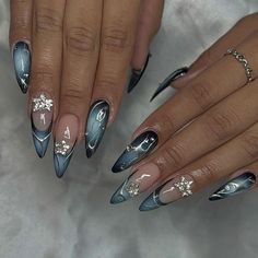 Crazy Nail Designs Unique, Nails Blue Silver, Chrome Nails Silver, Navy Blue Nail Designs, Heavenly Nails, Mystic Nails, Sapphire Nails, Grad Nails, Wife Nails