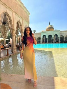 Modest Vacation Dresses, Chic Miami Outfits, Modest Miami Outfits, Dinner Vacation Outfit, Modest Dresses Aesthetic, Romantic Ingenue Outfits, Holiday Outfits Summer Modest, Dubai Outfits For Women Summer