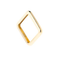 Take a break from circular rings with our sleek square shaped ring. Made with 18k heavy gold plating, it is tarnish free and hypoallergenic. Wear it alone or stacked with more pieces. Open Flower, Square Ring, Square Rings, Chic Jewelry, Not Afraid, Take A Break, Pop Up Shop, Beaded Flowers, Wear It