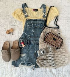 #summer#tropicalvibes#love Overalls Outfit Female, Summer Overall Outfits Jeans, Overall Fits Summer, Tank Top With Overalls, Back To School Spring Outfits, Jeans Overall Outfit Summer, Cute Outfits With Overalls Shorts, Summer Outfits Overalls Shorts, Spring Theme Outfit