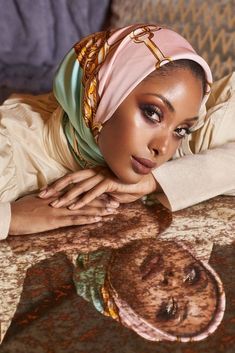 #photography #fashion Muslim Birthday Photoshoot Ideas, Hijab Shoot Ideas, Scarf Photoshoot Ideas, Scarves Photography, Scarf Fashion Photography, 70s Inspiration, Haute Hijab, Pics Poses, Women Poses