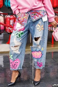 Printed Denim Jeans, Denim Jeans Ripped, Diy Jacket, Denim Chic, Patchwork Print, Embellished Jeans, Rhinestone Embellishments, Jeans Diy, High Waisted Shorts Denim