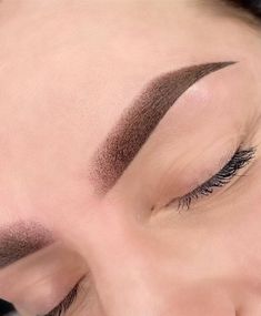 Cosmetic Tattoo Eyebrows, Ombre Eyebrows, Powder Brows, Eyebrow Design, Hair Strands, Semi Permanent Makeup, Permanent Makeup Eyebrows, Permanent Eyebrows, Cosmetic Tattoo