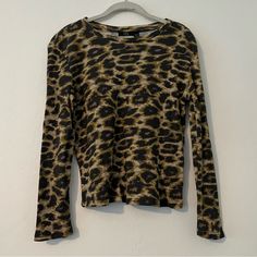 Rdi Thermal Long Sleeved Top Nwot Plastic Tag Holder Still On Top See Photos Casual Long Sleeve Tiger Print Tops, Casual Fitted Top With Tiger Print, Brown Tiger Print Top For Spring, Brown Tiger Print Tops For Spring, Spring Brown Tiger Print Tops, Tag Holder, Thermal Top, Long Sleeved Top, Black And Brown