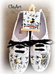 Custom hand painted tie sneakers with dandelion- the perfect gift for every women. *Shoes are hand painted with professional water resistant textile paint  *Shoes are Comfortable to Wear & Easy to Maintain- This shoes can be washed in machine - up to 30 degrees *Customization is also possible as per your taste and preference You can have your name or favorite sentence on it! DIFFERENT SIZES FOR WOMEN'S FOOTWEAR: EU size 36 ≈ US size 5 ≈ UK size 4 ≈ 22,5 cm ≈ 8,8 inches  EU size 37 ≈ US size 6 ≈ UK size 5 ≈ 23,5 cm ≈ 9,2 inches EU size 38 ≈ US size 7 ≈ UK size 6 ≈ 24 cm ≈ 9,5 inches EU size 39 ≈ US size 8 ≈ UK size 7 ≈ 25 cm ≈ 9,8 inches EU size 40 ≈ US size 9 ≈ UK size 7,5 ≈ 25,5 cm ≈ 10 inches EU size 41 ≈ US size 10 ≈ UK size 8,5 ≈ 26,5 cm ≈ 10,4 inches The real color of the item may be Artistic White Sneakers For Spring, Hand Painted Sneakers, Peacock Shoes, Paint Shoes, Flowers Shoes, Custom Flowers, Tie Sneakers, Painted Sneakers, Colorful Sneakers