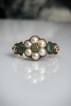 Pearl Engagement Rings, Radiant Rings, خواتم خطوبة, Holy Matrimony, Bijoux Art Nouveau, Pearl Engagement Ring, Antique Ring, Romantic Look