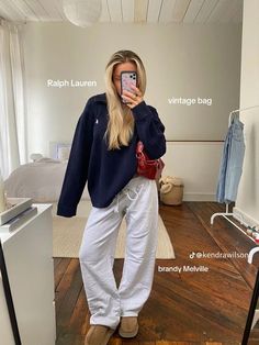 ralph lauren and uggs Elevated Comfy Outfit, Light Blue Sweatpants Outfit, Comfy Study Outfit, Comfy Thanksgiving Outfit, Cozy Lounge Outfits, Outfit Jogging, Uggs Tasman, Amsterdam Outfit, Outfit With Uggs