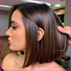 Rich Brown Hair Color, Hairstyles For Fall, Rich Brown Hair, Bob Hairstyles For Thick, Latest Short Hairstyles, Short Hairstyles For Thick Hair, Bob Hairstyles For Fine Hair, Winter Hair Color, Short Hairstyle