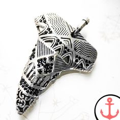 Shark Tooth Necklace Pendant Silver Anchor-shaped Metal Jewelry, Beach Pendant Jewelry With Engraving, Beach Engraved Pendant Jewelry, Engraved Pendant Necklace For Beach, Silver Anchor Shaped Metal Jewelry, Silver Anchor-shaped Jewelry In Metal, Ocean-inspired Silver Pendant Jewelry, Silver Ocean-inspired Pendant Jewelry, Nickel Free Ocean-inspired Pendant Jewelry