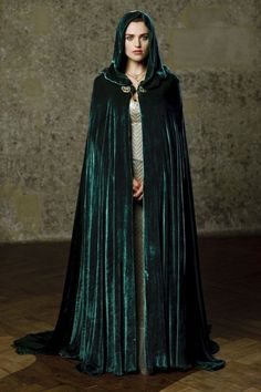 Bail Organa, Green Cloak, Bridal Coat, Wedding Cloak, Star Wars Fashion, Yennefer Of Vengerberg, Star Wars Costumes, Bridal Wrap, Bridal Cape