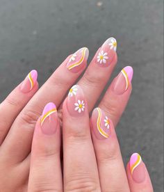 Yellow Nail Art, Yellow Nail, Hello Nails, Spring Acrylic Nails, Hippie Nails, Cute Simple Nails, Cute Spring Nails