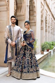 Wedding Matching Outfits, शादी की तस्वीरें, डिजाइनर कपड़े, Couple Matching Outfits