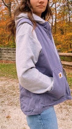 #fall #woods #trees #leaves #autumn #carhartt #outfits #ohio @cthetree2 Casual Outdoorsy Outfits, Carhartt Style Woman, How To Style A Gray Hoodie, Carhartt Zip Up Hoodie Outfit, Granola Vest Outfits, Carhartt Jacket Women Outfits, Blue Collar Women Worker Outfit, Cute Carhartt Outfits, Carhartt Vest Outfits