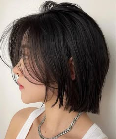 Short Korean Hair, Square Bob, Haircut Outfit, Haircut Inspired, Layer Bob, Fall Blonde Hair Color, Ulzzang Short Hair, Fall Blonde Hair, Short Haircut Ideas