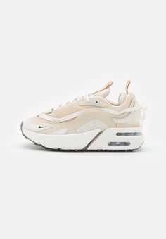 Nike Sportswear AIR MAX FURYOSA - Trainers - sanddrift/phantom Streetwear Shoes, Baskets Nike, Cream Shoes, Best Sneakers, Nike Sneakers, Streetwear Women