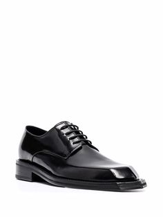 Shop Martine Rose angled-toe Derby shoes with Express Delivery - FARFETCH Martine Rose, Derby Shoes, Black Patent Leather, Shoes Black, Lace Front, Black Shoes, Derby, Patent Leather, Dress Shoes Men