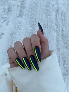 Nail Sets With Different Shapes, Like Green And Black Nails, Neon Yellow And Purple Nails, Nails With Color Underneath, Nails One Hand Different Color, Black Nails With Neon Design, Sassy Nails Designs, Neon And Black Nails, Lime Green And Black Nails