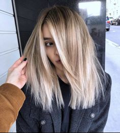 Medium Length Blonde Hair, Medium Short Hair, Balayage Hair Blonde, Hair Color For Women, Fall Hair Colors