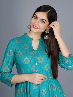 Sizes: To Fit Bust(in inches): S(34), M(36), L(38), XL(40), 2XL(42), 3XL(44) Length: 50inches PRODUCT DETAILS Color: green Ethnic motifs embroidered Keyhole neck Three-quarter, flared sleeves Anarkali shape with empire style Zari detail Ankle length with flared hem Material & Care Viscose rayon Dry Clean Complete The Look You'll love the elegant design and fit of this stunning kurta from Vitans. Dress up for your next family event by pairing this piece with your best Kolhapuris and simple jewelr