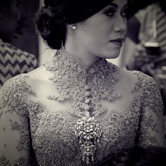 Vera Kebaya Vera Kebaya, Kebaya Wedding, Dress Kebaya, Kebaya Brokat, Abaya Dress, Wedding Prep