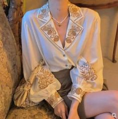 Women‘s Shirts French Vintage Casual Embroidered Shirt Balloon Sleeve Spring | eBay Lantern Sleeved Blouses, Women Blouses Fashion, Elegant Embroidery, Kleidung Diy, Long Sleeve Floral Top, Elegant Blouses, 가을 패션, 여자 패션, Inspired Outfits