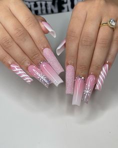 Cute Holiday Nails Acrylic, Trendy Winter Nail Designs, Baby Pink Nails Christmas, Pink Nail Christmas, Trendy Christmas Nails Acrylic, Nails Long Christmas, Clear Christmas Nails, Pink Christmas Acrylic Nails, Christmas Nail Designs Pink