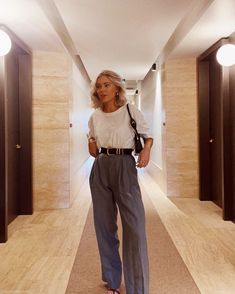 Artistic Professional Outfits, Laura Jade Stone Outfits, Fall Chic Outfits, Outfit Ideas February, Missguided Outfit, Outfit Inspiration Women, Celebrity Casual Outfits