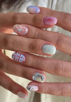 Sue Bagley Nails, Short Nail Aesthetic Designs, Simple Gel Nails, Summery Nails, Minimal Nails, Short Nail, Short Acrylic Nails Designs