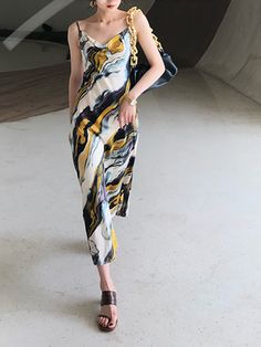 Fashion Elegant Tie Dye Print Sleeveless Off Shoulder Sling Midi Dress – chirrupday Shoulder Sling, Fashion Elegant, Deep Colors, Tie Dye Print, Above Knee, Elegant Fashion, Washing Clothes