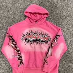 New Condition! Black Men Fashion Urban, Yellow Crewneck, Dope Clothes, Womens Sweatshirts, Swag Outfits Men, Womens Sweatshirts Hoods, Pink Canvas, Black Men Fashion, Outfits Men