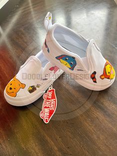 Custom Baby Shoes, Customized Denim, Van Shoes, Jeans Ideas, Disney Baby Clothes, Disney Shoes, Custom Kids, Cute Nike Shoes