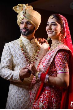 Rahul Vaidya, Marriage Poses, Indian Wedding Pictures, Bride Groom Photoshoot, शादी की तस्वीरें, Disha Parmar, Bride Groom Poses, Indian Bride Poses