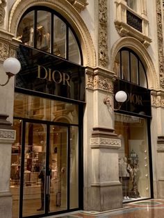 Dior Aesthetic, จีซอง Nct, Gold Aesthetic, Luxury Lifestyle Dreams, Luxury Aesthetic, Classy Aesthetic, Rich Life, Beige Aesthetic, Dream Lifestyle