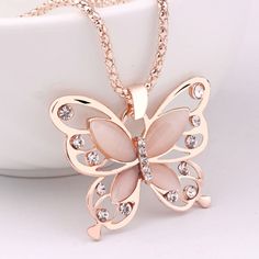 Rose Gold Butterfly, Mode Rose, Butterfly Necklace Gold, Butterfly Pendant Necklace, Long Chain Necklace, Sweater Chain, Girly Jewelry, Butterfly Necklace, Butterfly Pendant